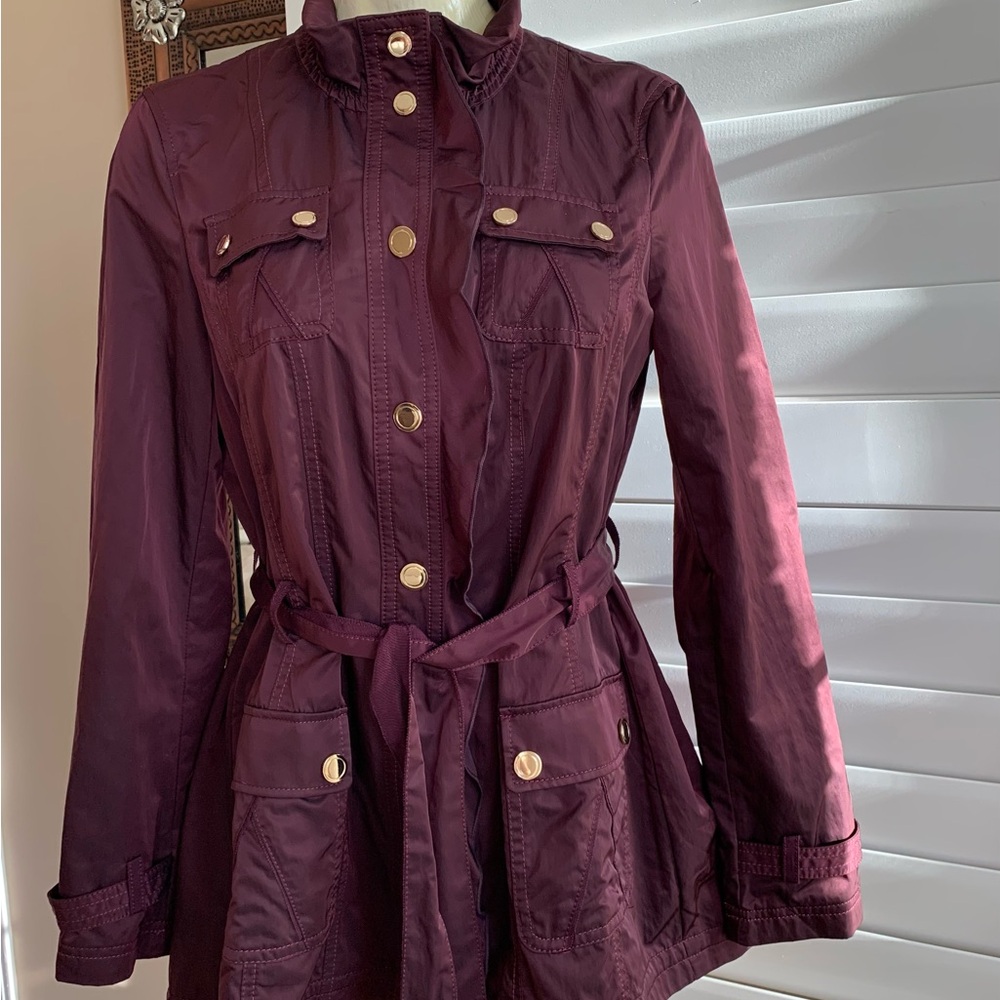 White House, black market, burgundy, lightweight fall jacket ￼